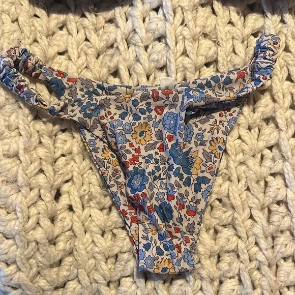 Zaful Multicolor Floral Bikini Set - Blue, Yellow, Red & Cream - Picture 4 of 7